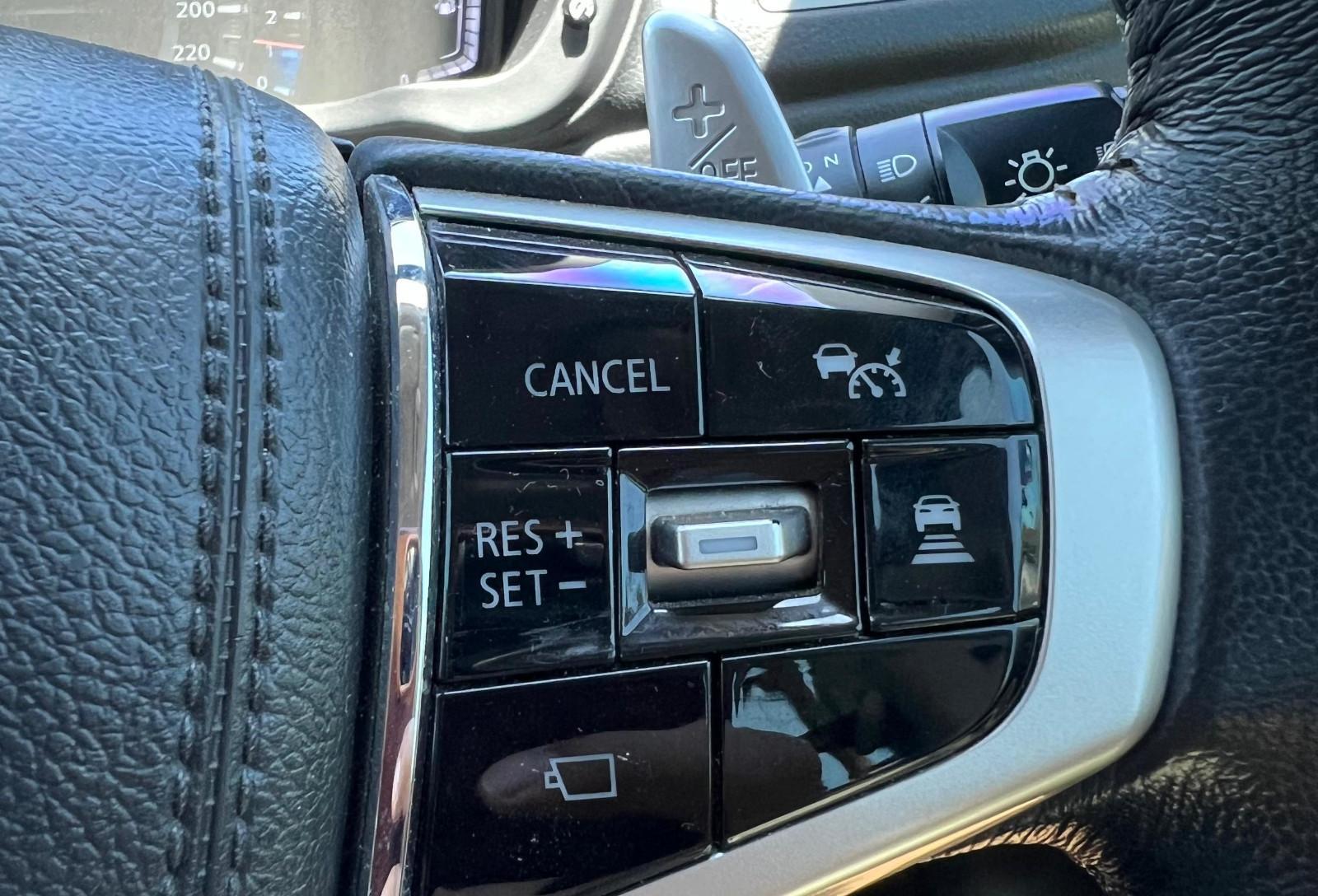 Penjelajah Sejati Pakai Mitsubishi Pajero Sport Rute Jakarta-Bali Fitur Adaptive Cruise Control cukup bisa diandalkan saat melaju di tol