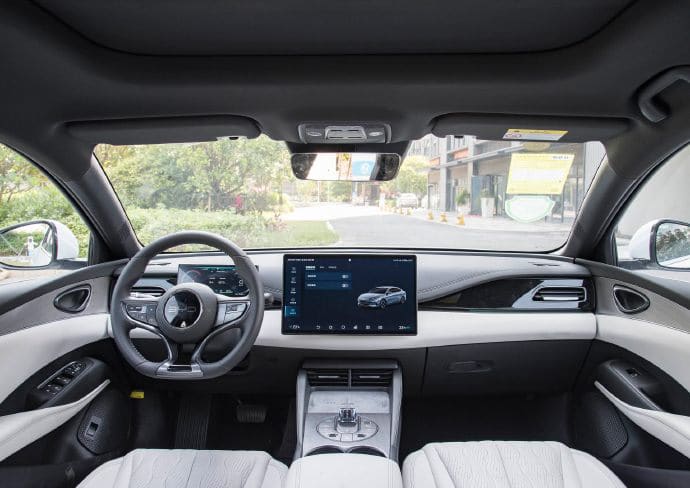 005NmpXfly1hpu79hmcv3j32yo2804lg