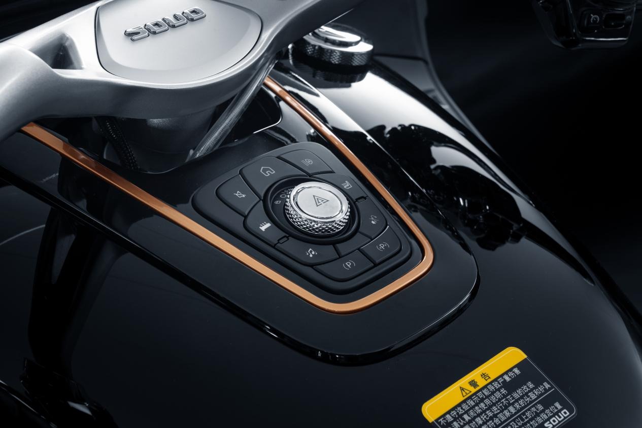 Great Wall Bikin Motor Bermesin 2.000cc Serupa Honda Gold Wing Great Wall Souo S 2000 ST terhubung ke transmisi 8 percepatan dual-clutch dan dilengkapi sederet fitur