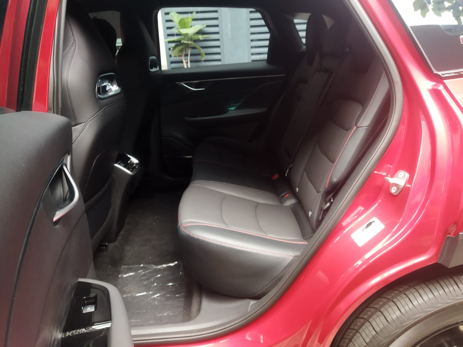 Ruang kaki dan kepala lapang jadi salah satu 5 kelebihan BAIC X-55