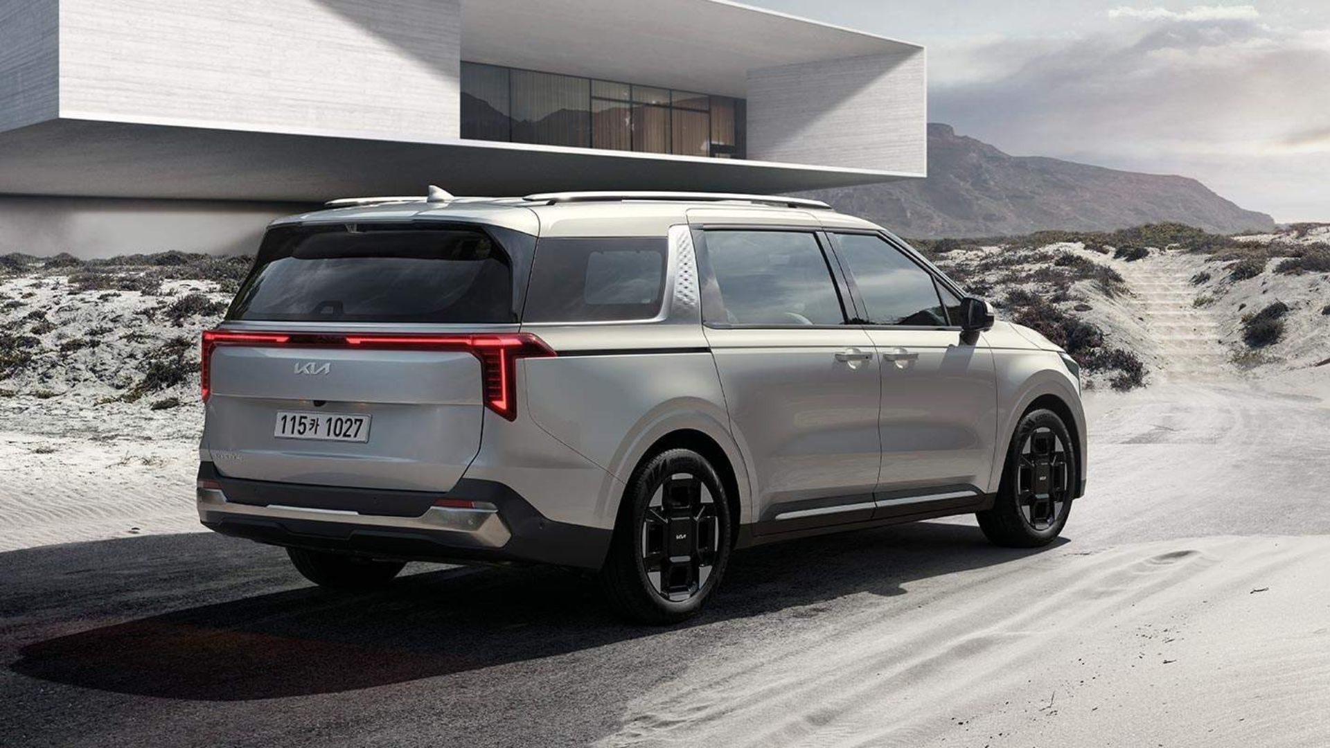 Perubahan di bagian belakang terasa signifikan