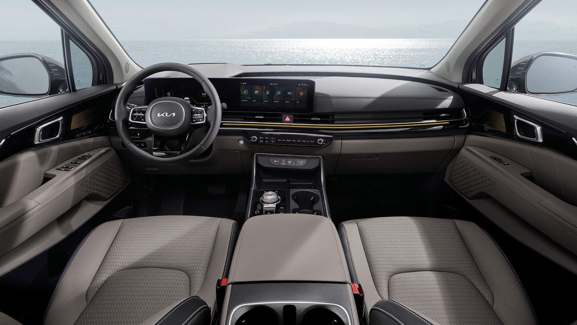 Layout dasbor senada dasbor Sorento baru yang juga baru diperbarui