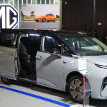 PEVS 2024: MG Maxus 9 Tebar Pesona Tapi Harga Masih Rahasia!