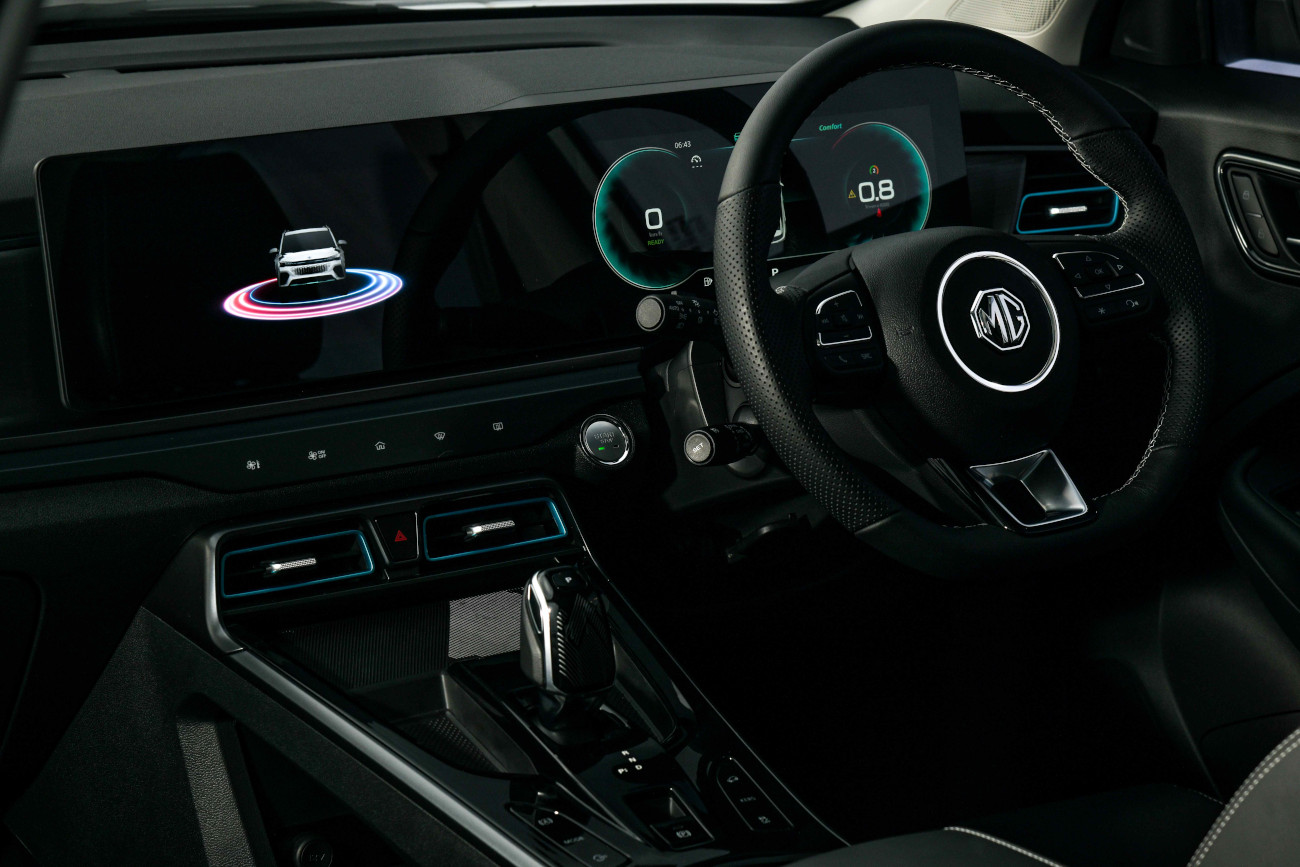 Kelebihan MG VS HEV mobil hybrid rasa listrik murni