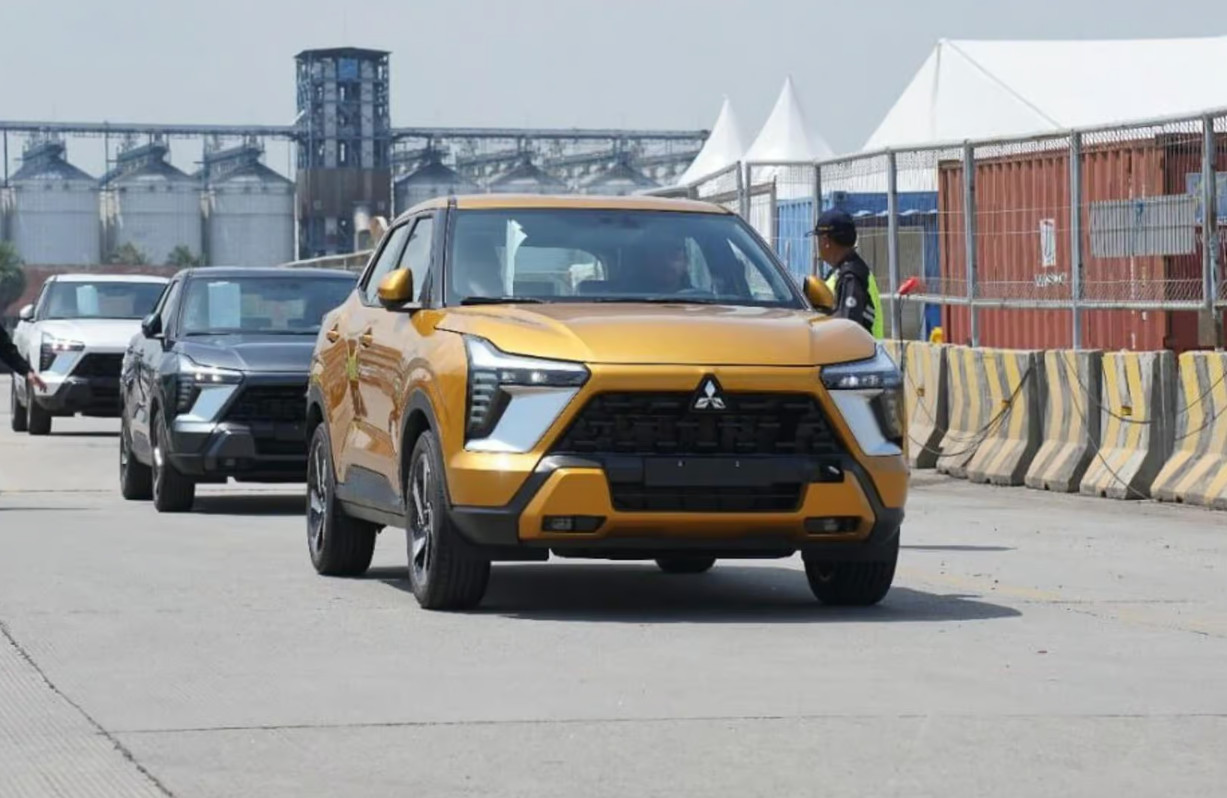 Ekspor Mitsubishi XForce dari Indonesia menuju Filipina