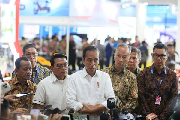 Jokowi apresiasi deret kendaraan listrik