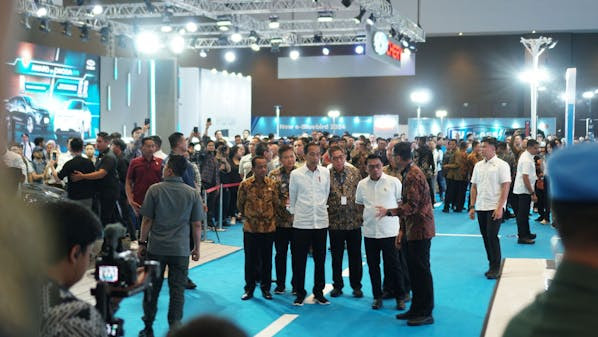 Jokowi optimis Indonesia segera memiliki ekosistem kendaraan listrik 