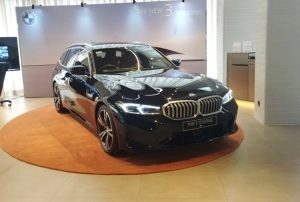 Spesifikasi dan Harga BMW Seri 3 Touring 2024