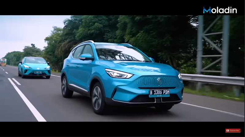 Kelebihan Camping Pakai Mobil Listrik MG, Bisa Main Nintendo di Tenda! Kelebihan camping pakai mobil listrik