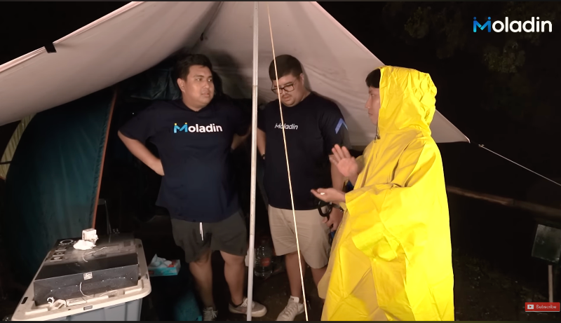 Kelebihan Camping Pakai Mobil Listrik MG, Bisa Main Nintendo di Tenda! Kelebihan camping pakai mobil listrik