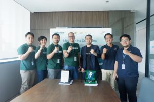 Kolaborasi Voltron dan Infien Energy, Charge Mobil Listrik Bersumber Panel Surya