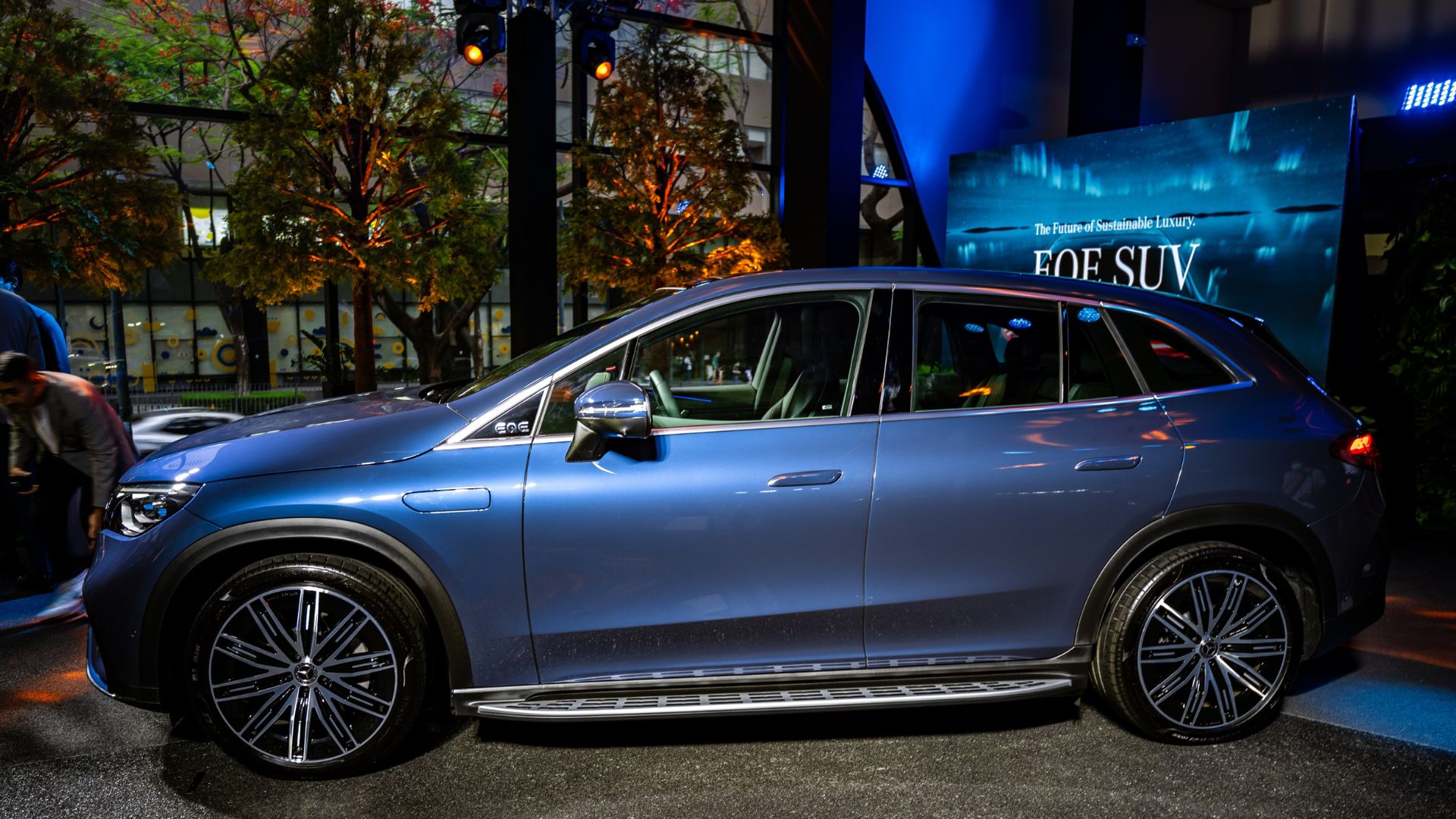 EQE SUV hadir menggunakan platform EV khusus Mercedes-Benz