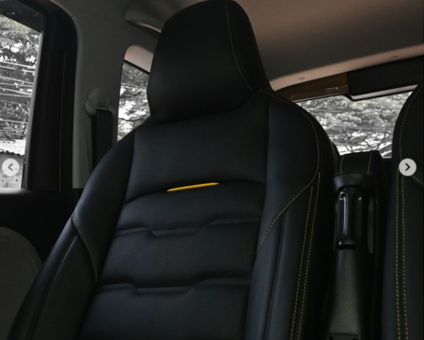 Bahan microfiber cenderung lebih adem