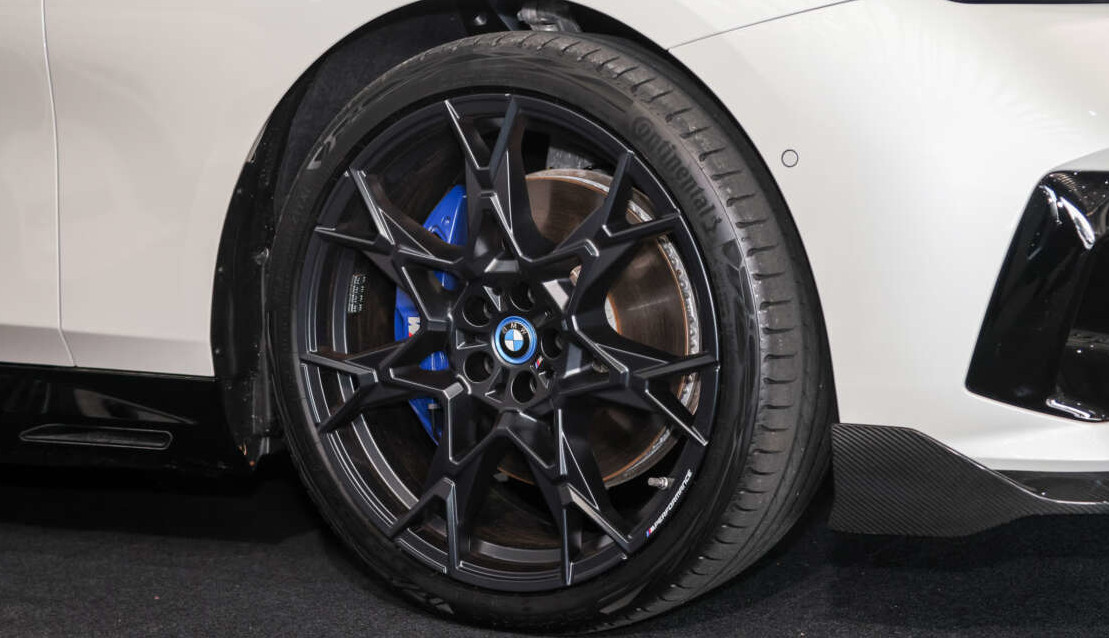 Velg alloy ringan bergaya palang silang M Performance 21 inci 