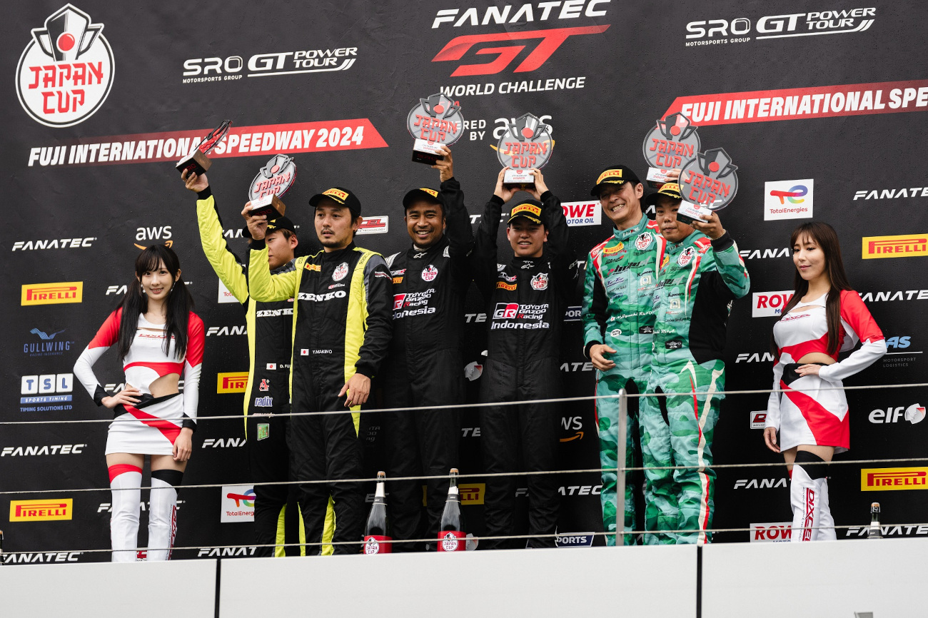 Haridarma dan Kazuhisa sukses mendominasi race 1 untuk meraih gelar juara pertama dan mendapatkan podium ketiga race 2