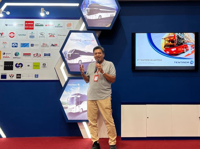 Karoseri Tentrem Serah Terima Bus ke PO, Kemenperin Apresiasi ! Seremoni penyerahan unit dari karoseri Tentrem ke beberapa Perusahaan Otobus