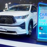 Perbandingan Toyota Innova Zenix Hybrid vs Bensin, Mana yang Lebih Unggul? - Tuwaga