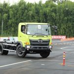 Hino Driving School Resmi Diperkenalkan di GIIAS 2024 - Tuwaga