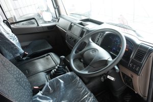 Mengenal Berbagai Fitur Dasbor Truk Mercedes-Benz Axor