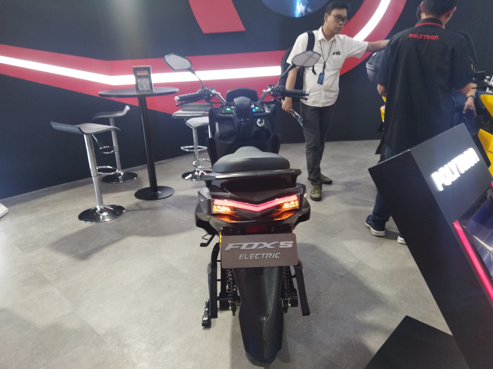 Motor listrik Polytron FOX-R dijual Rp 13,5 jutaan 