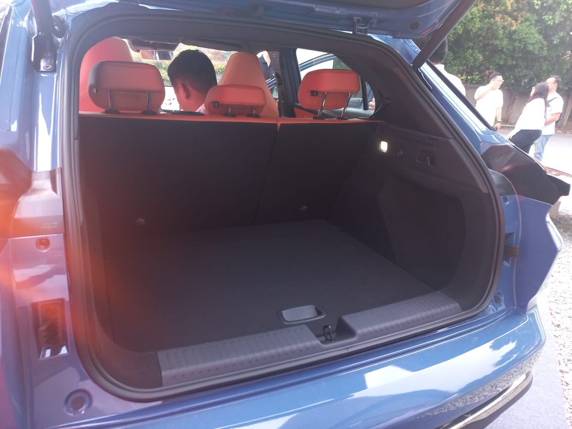 Wujud Utuh Neta X Versi Indonesia Diumbar, Rival Omoda E5 Ini Siap Tampil di GIIAS 2024 Kapasitas bagasi Neta X ialah 508 liter