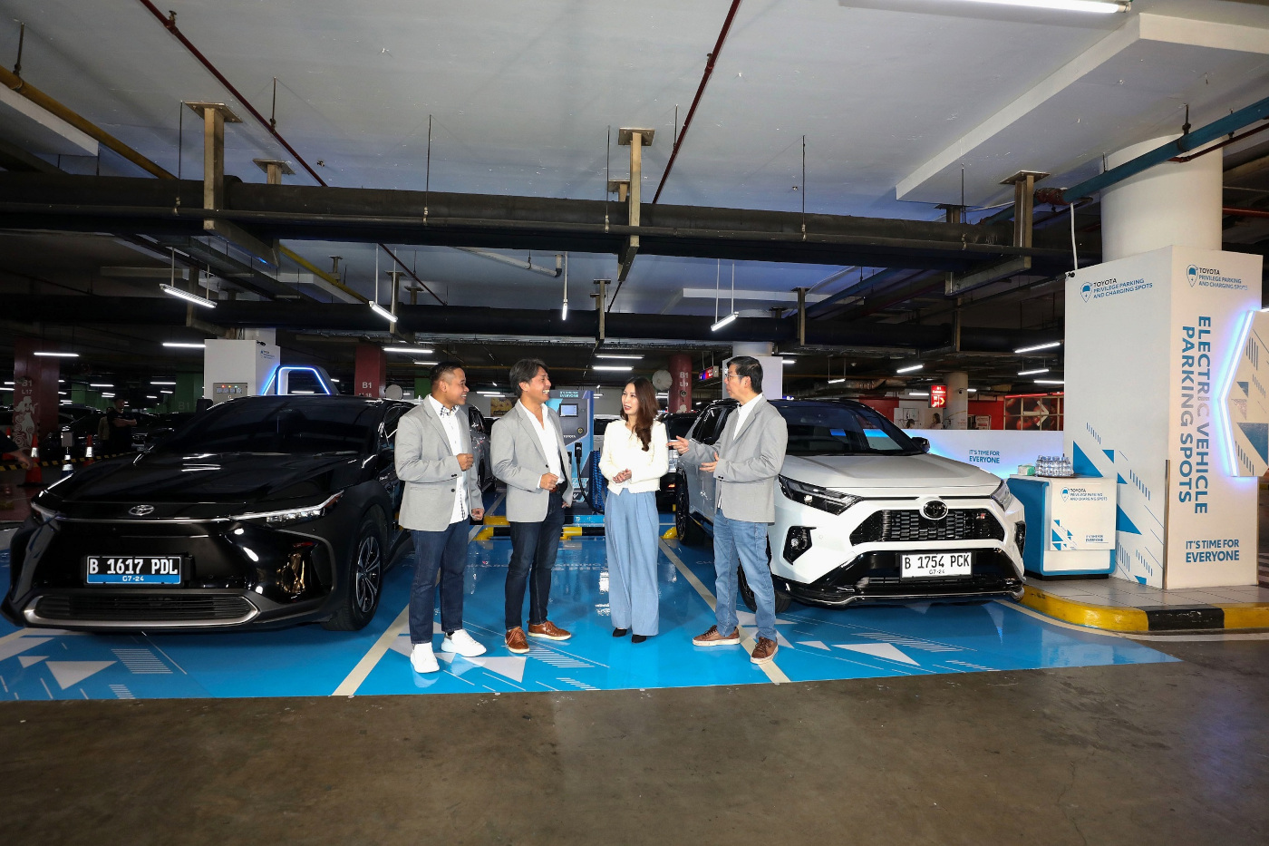 Jaringan Charging Station di Mal Gandaria City Ada 4 Spot Charging