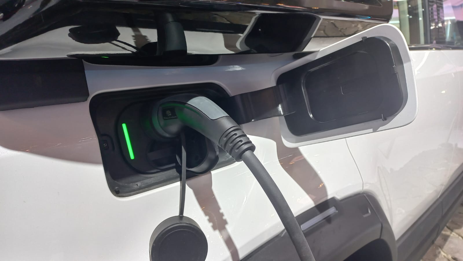 Booking fee Chery iCar 03