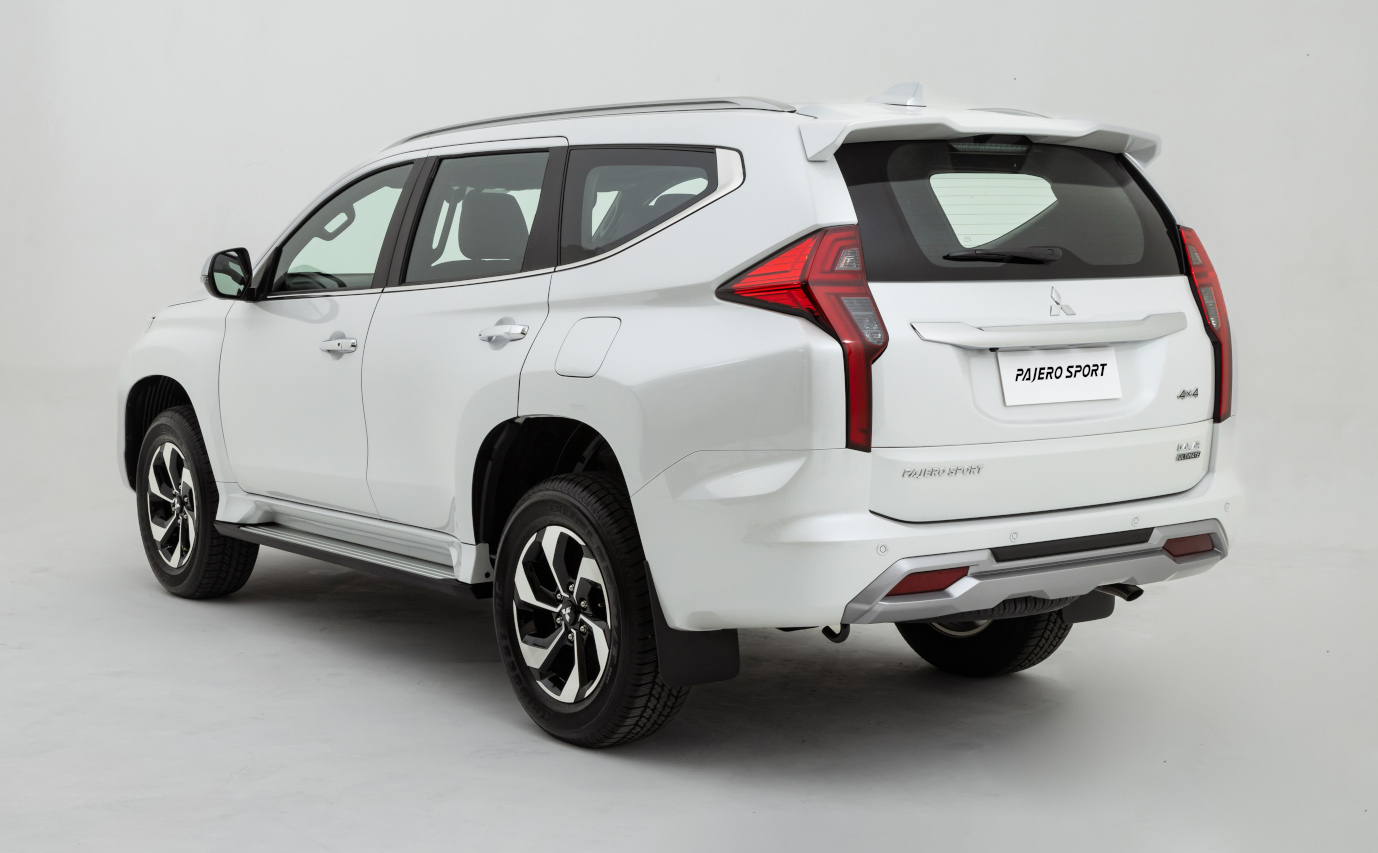 Berdandan Lebih Elegan, Cara New Mitsubishi Pajero Sport Menangkan Hati Pelanggan Kebanyakan customer tidak memakai mobil New Mitsubishi Pajero Sport untuk off-road meski mobil ini mampu