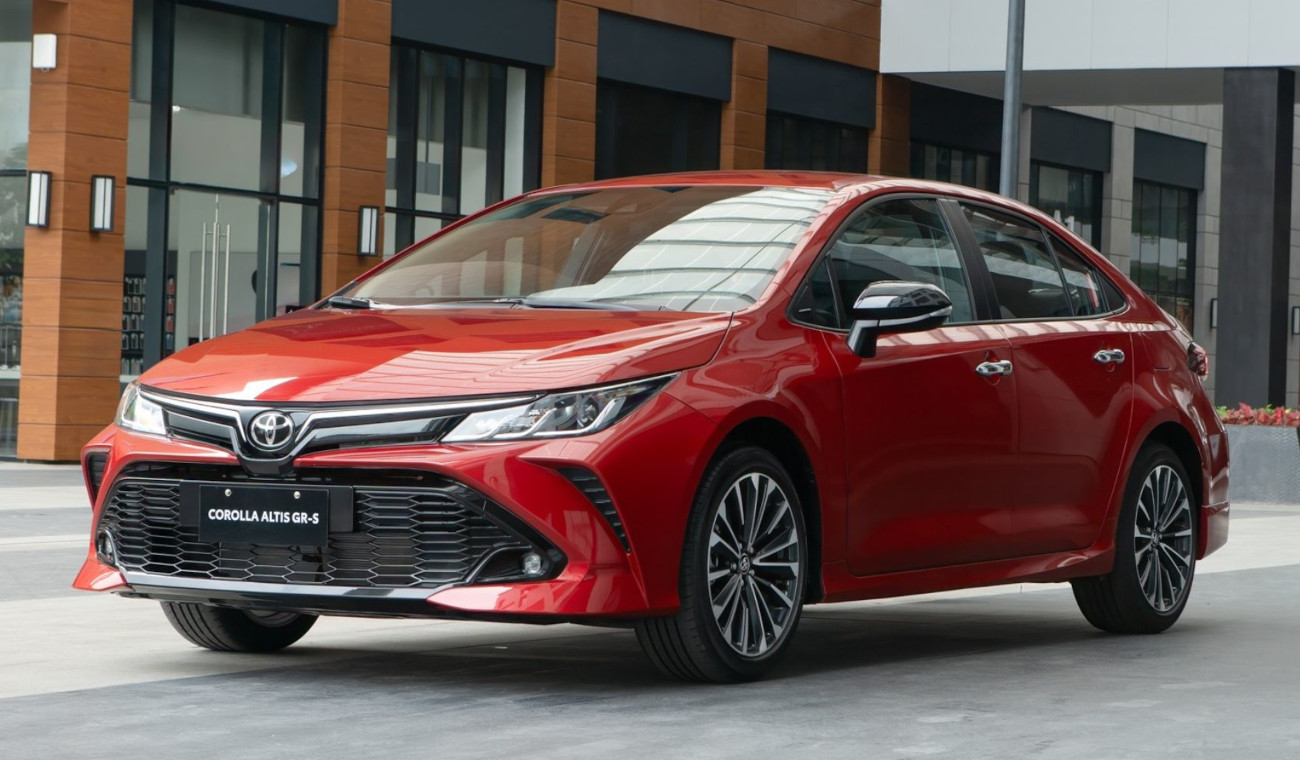 Generasi Lanjutan Toyota Corolla 2026 Bisa Saja Adopsi Teknologi BYD, Lho Kok…? Generasi lanjutan Corolla disebut-sebut bisa menggunakan teknologi elektrifikasi dari BYD