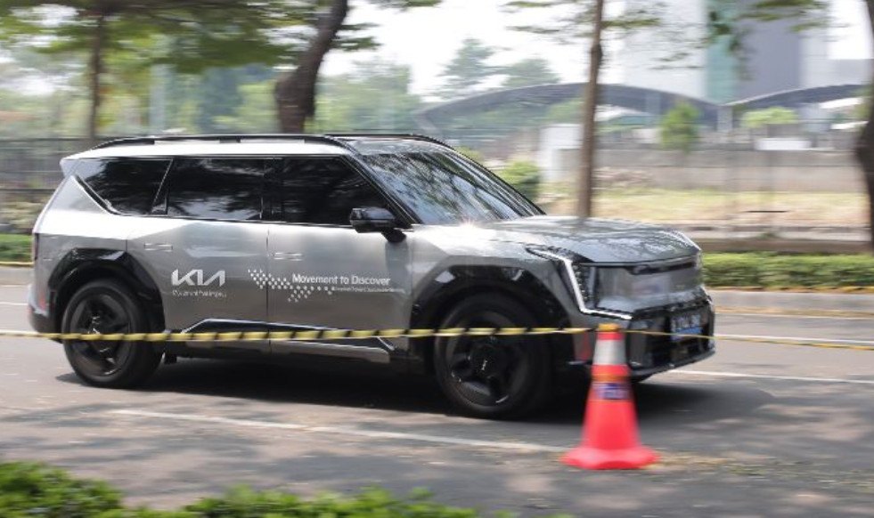 Calon konsumen potensial bisa tes langsung unit Kia EV9 di GIIAS 2024