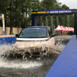 Sensasi Test Drive di GIIAS 2024, Ada Water Obstacle!