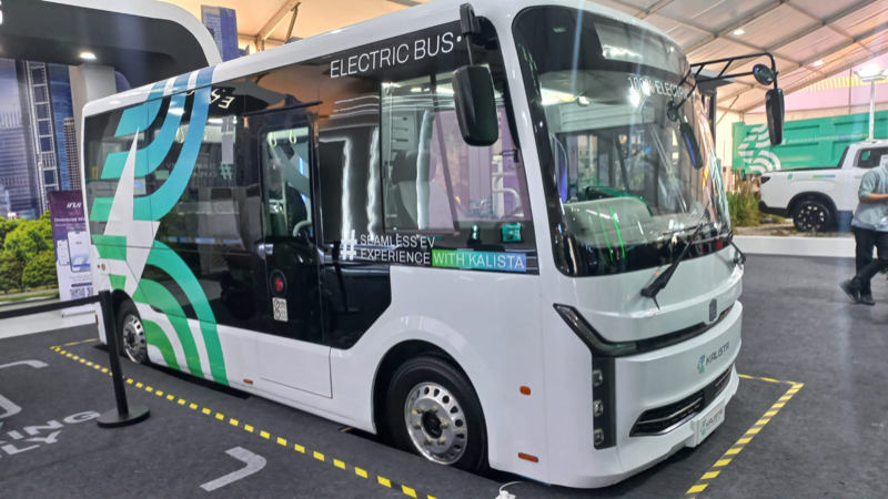 pengguna kendaraan listrik