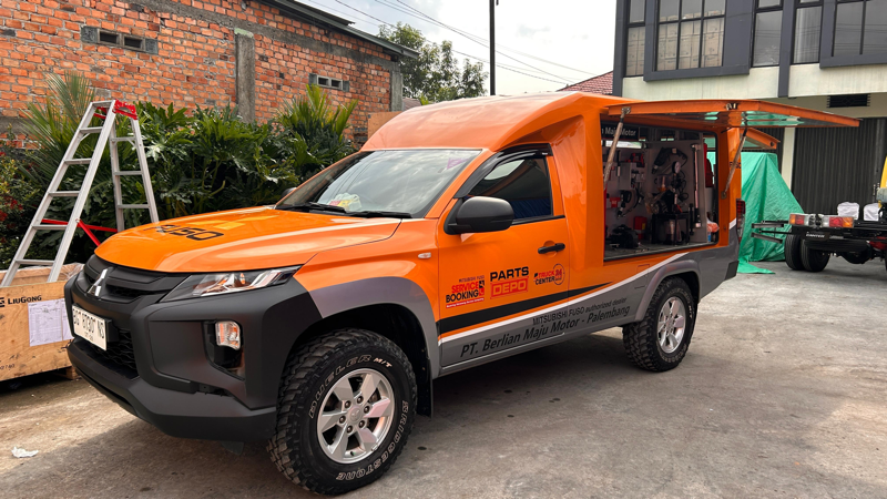 Mitsubishi Fuso buka Service Point di Mamuju dan Muara Enim