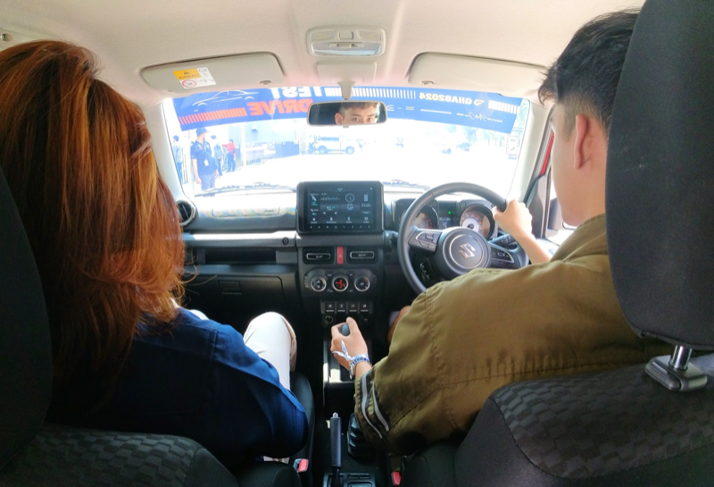 Test drive mobil Suzuki di GIIAS 2024
