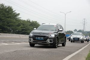 Kelebihan dan Kekurangan Citroen E-C3 Dipakai Kencan Singkat ke Puncak