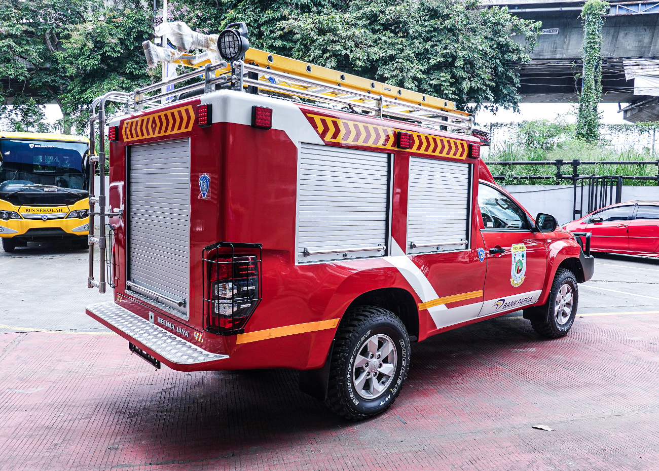 Fokus ubahan di bagian belakang bak Triton