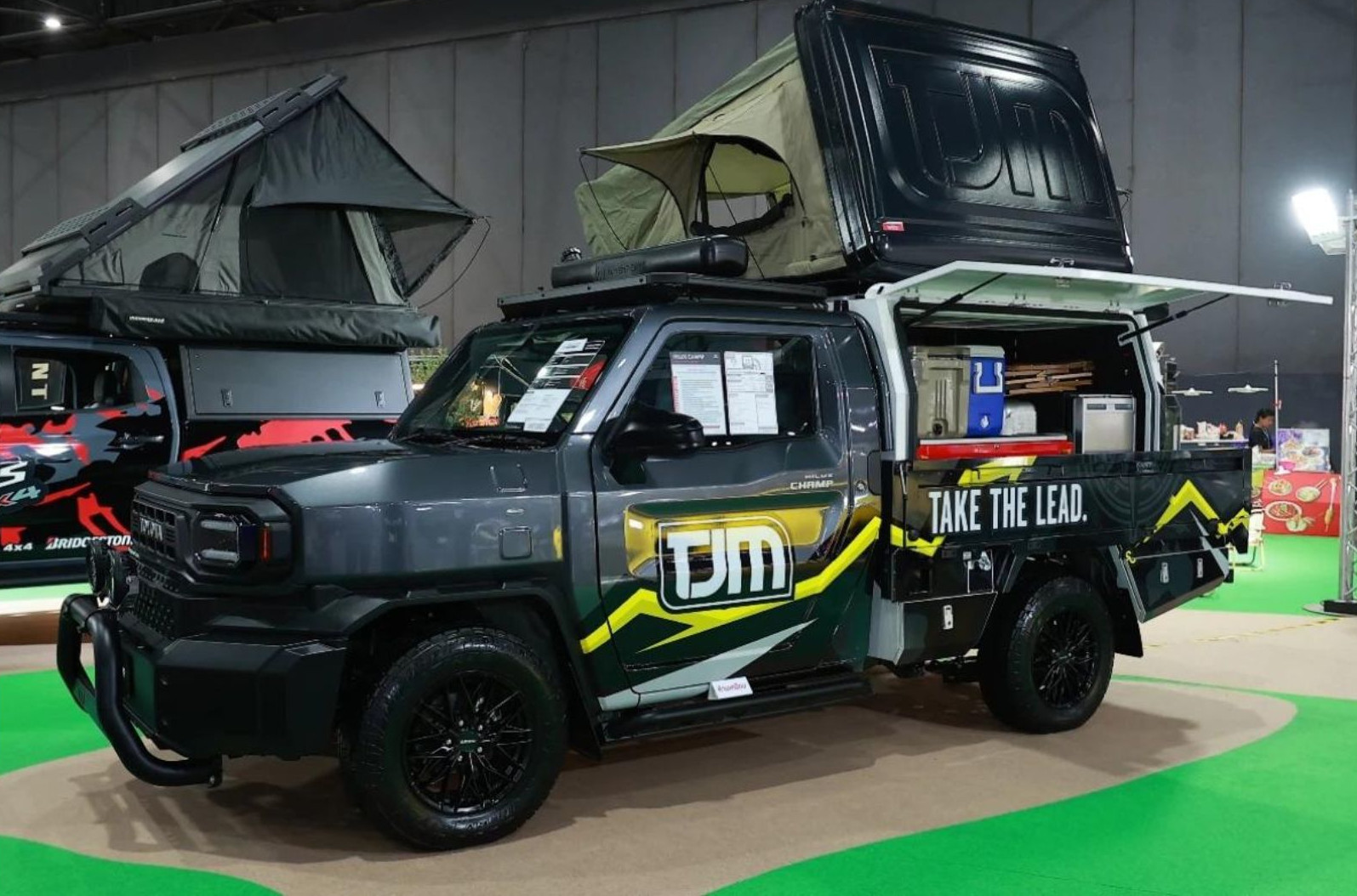 Toyota Hilux Champ versi Cyber Champ