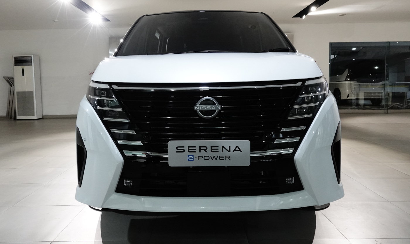 Paras Nissan Serena e-Power terlihat modern