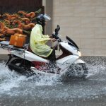 3 Tips Merawat Motor Saat Hujan