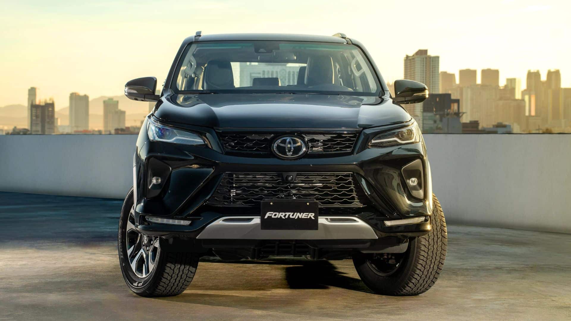 Diler Ini Sediakan Toyota Hilux Hingga Fortuner Anti Peluru Mobil Toyota anti peluru
