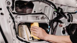 Jenis – Jenis Peredam Suara Mobil dan Tips Cara Pasang Sendiri