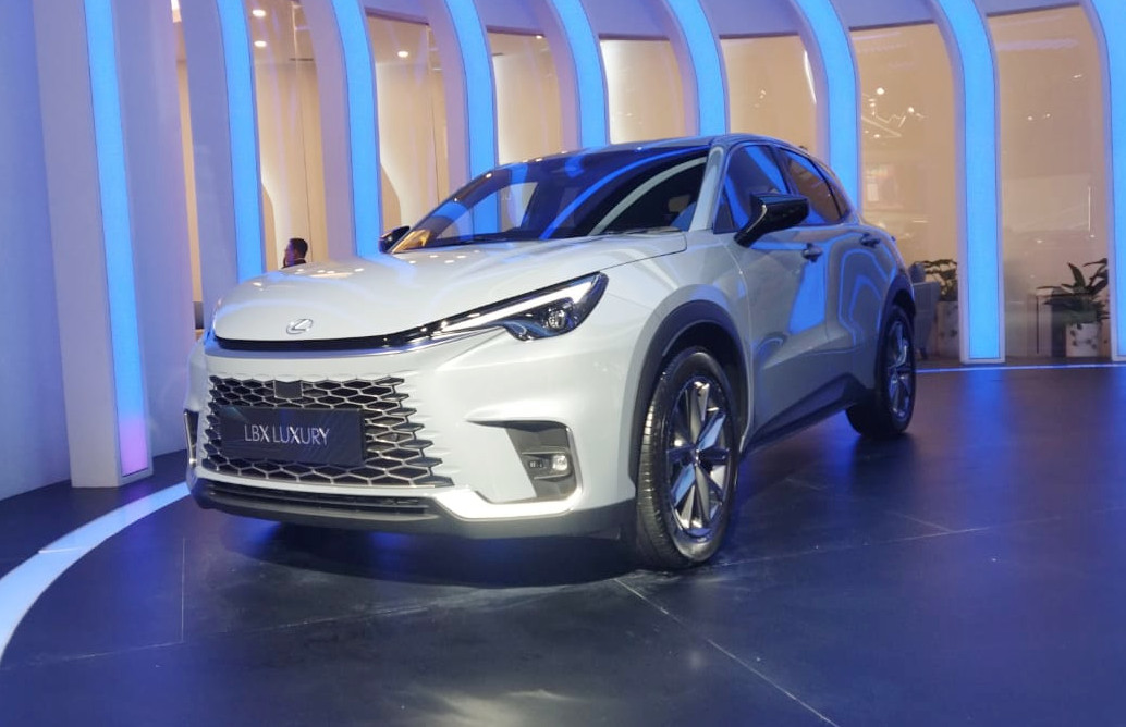 Spesifikasi All New Lexus LBX, calon mobil kacang goreng berjantung Yaris Cross Hybrid