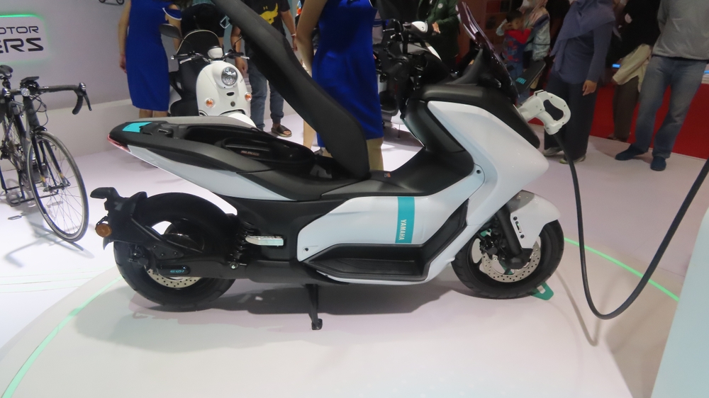 3 Hal yang perlu diperhatikan saat servis sepeda motor listrik