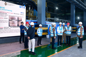 Presiden Jokowi Resmikan Pabrik Bahan Anoda Baterai Litium di Kendal, Siap Jadi Global Supply Chain?