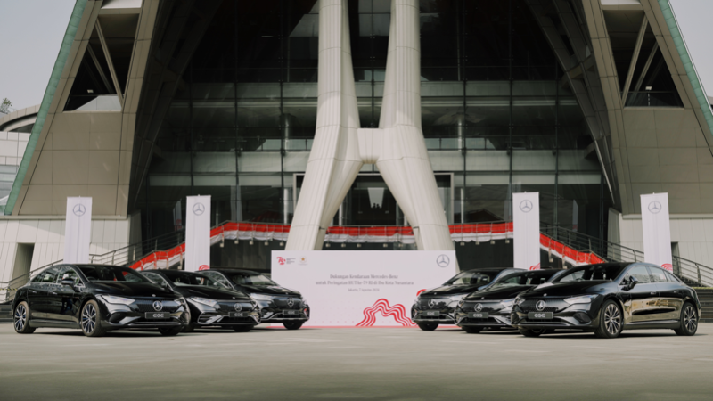 Kendaraan listrik Mercedes-Benz siap dukung upacara HUT RI di IKN