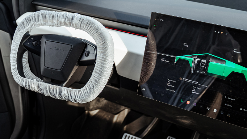 Glamour Boutiqe datangkan Tesla Cybertruck