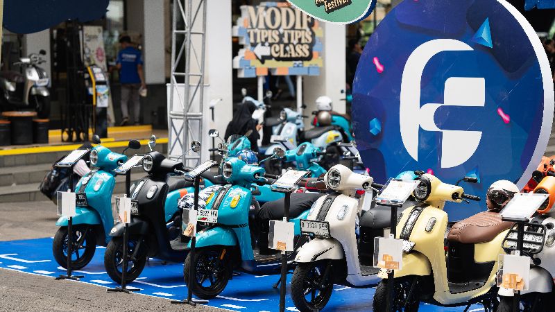Lenggak-Lenggok Skutik Modifikasi Lifestyle di Yamaha Fazzio Modifest Bandung image1000