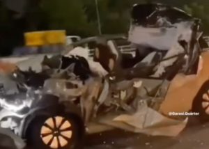 Kecelakaan Pertama Wuling Bingou EV, Bodi Atap Robek Parah