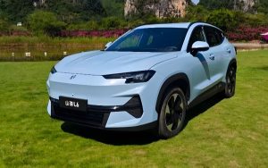 Harga Jetour Shanhai L6 Plug-in Hybrid Mulai Rp 270 Jutaan