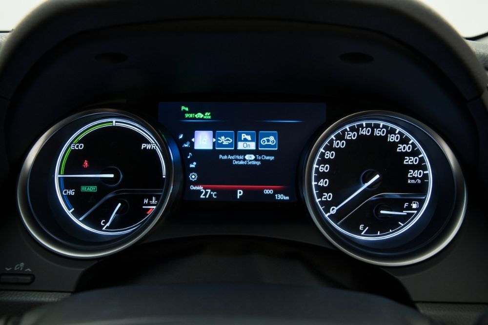 Tips Berkendara Mobil Hybrid Supaya Semakin Hemat BBM